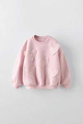 HEART SWEATSHIRT