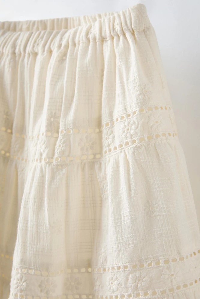 EMBROIDERED EYELET SKIRT