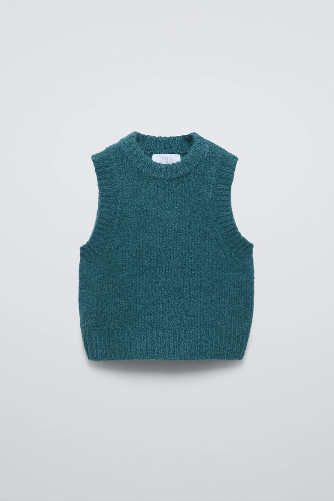 KNIT VEST