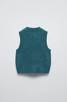 KNIT VEST