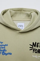 TEXT PRINT HOODED SWEATSHIRT