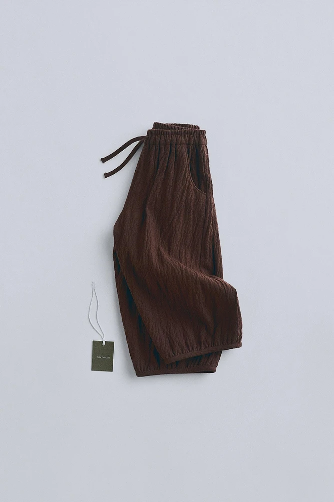 TIMELESZ - TEXTURED PANTS