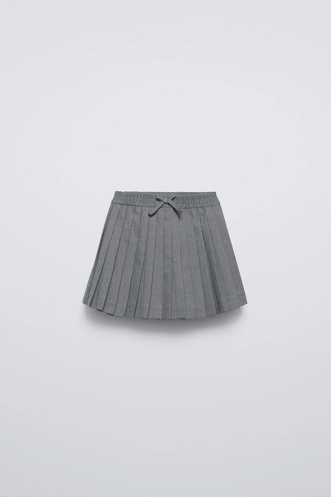 BOX PLEAT SKIRT