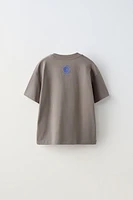 LABEL TEXT T-SHIRT