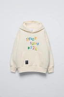 TEXT PRINT HOODED SWEATSHIRT