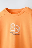 SPORTY T-SHIRT WITH TEXTURED NUMBERS