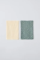 TWO-PACK OF LEAF PRINT MUSLIN SWADDLES