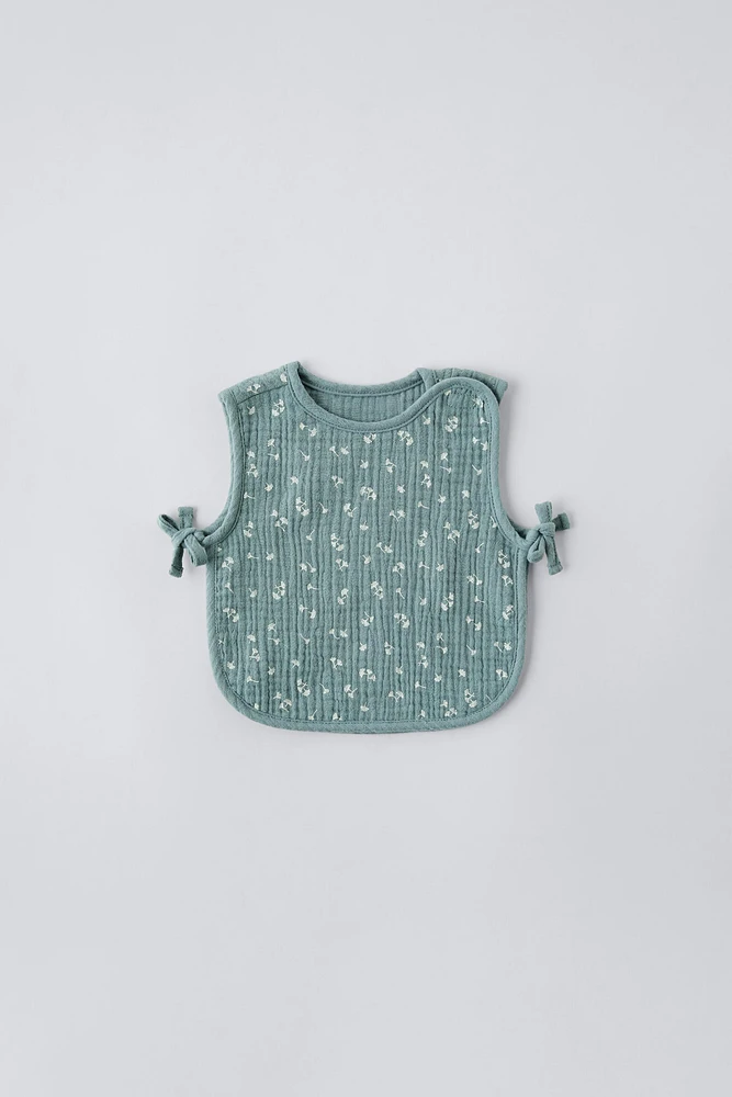 LEAF PRINT TEXTURED BIB XL