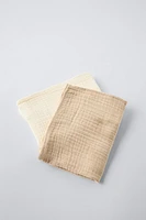 TWO-PACK OF BASIC MUSLIN SWADDLES