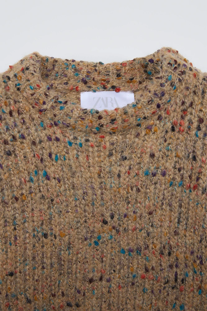 FLECKED KNIT SWEATER