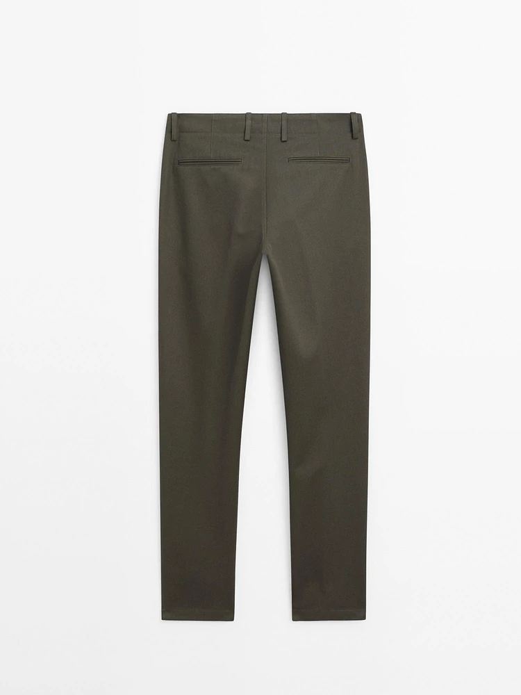 100% cotton tapered fit trousers