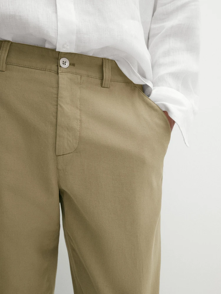 Trousers with side pocket detail