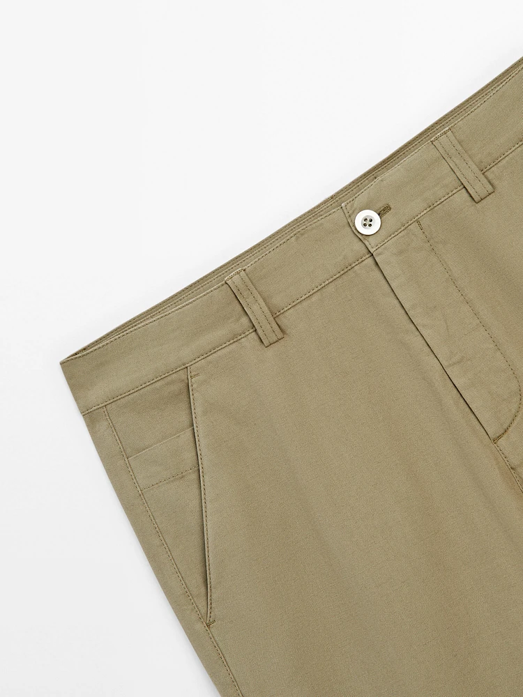 Trousers with side pocket detail