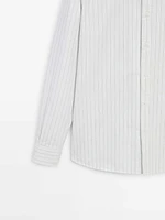 Regular fit shirt with striped detail