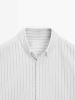 Regular fit shirt with striped detail