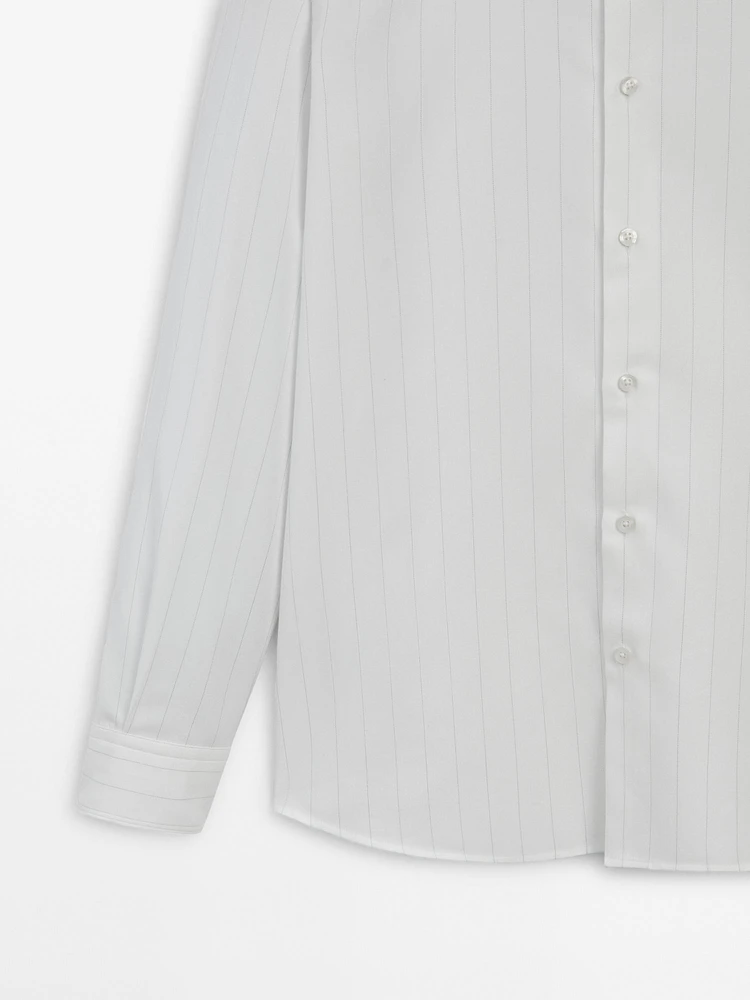 100% cotton regular fit striped shirt