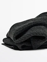 Ribbed 100% cashmere scarf