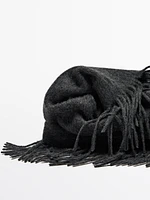 Wool blend scarf with fringing