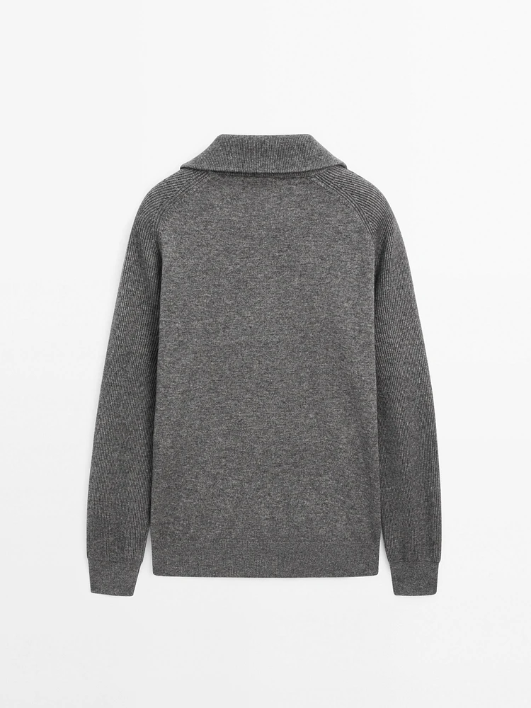 Mock neck knit sweater