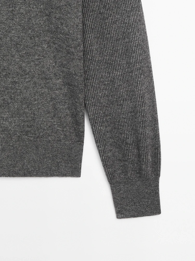 Mock neck knit sweater