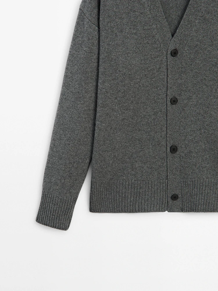 100% cashmere button-up knit cardigan