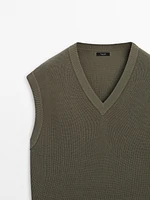 V-neck cotton blend vest