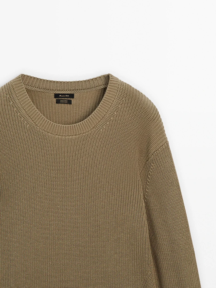 Crew neck cotton knit sweater