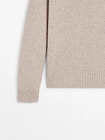 100% wool sweater with collar detail