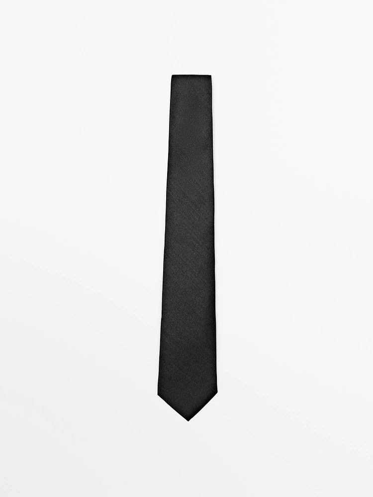 Silk and wool textured tie