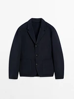 100% wool blazer with pocket details