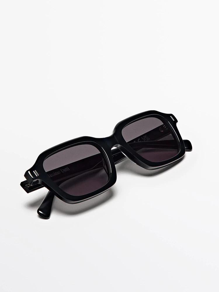 Rectangular sunglasses