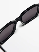 Rectangular sunglasses