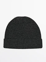 Ribbed 100% cashmere beanie