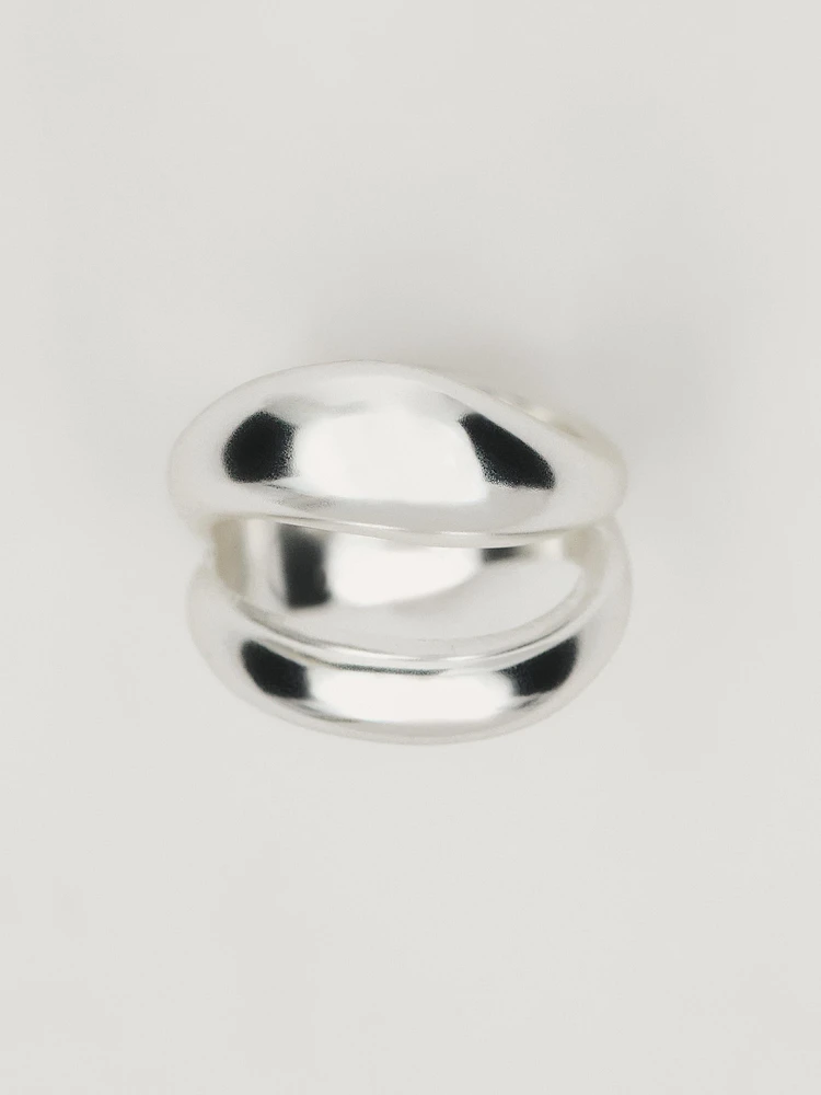 Irregular double ring