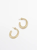 Plain hoop earrings