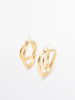 Oval hoop earrings