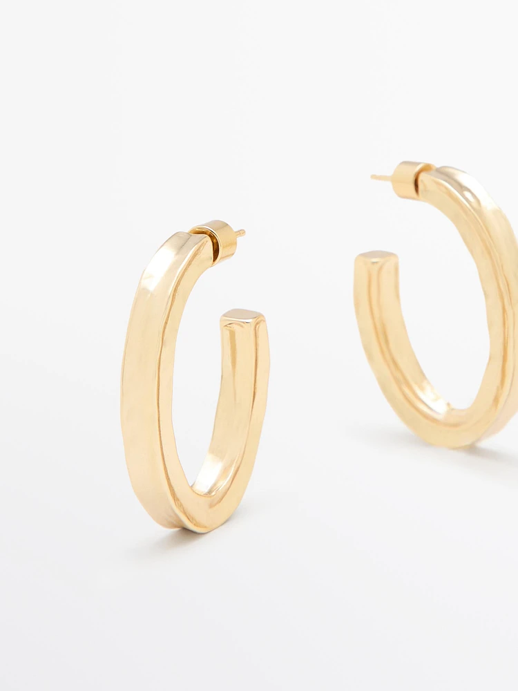 Textured hoop earrings