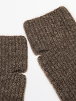 Knit mittens