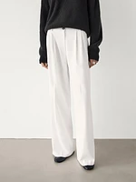 Wide-leg flowing trousers with darts