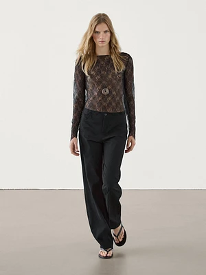 Straight-leg trousers with pocket details