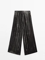 Wide-leg velvet trousers