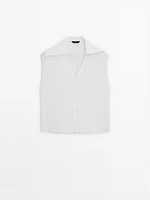 Linen blend shirt with contrast button detail