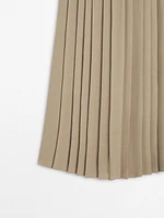 Long skirt with pleated detail