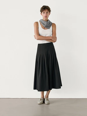 Midi skirt with yoke and seam details