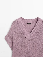 Short sleeve knit sweater with ribbed detail