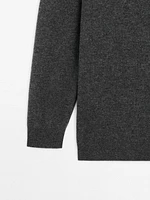 Long crew neck sweater