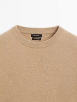 100% cashmere crew neck sweater