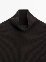 High neck wool sweater