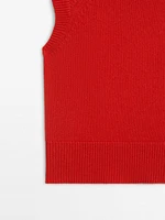 Wool and cashmere vest with ribbed trim