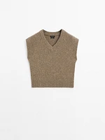 100% wool V-neck vest